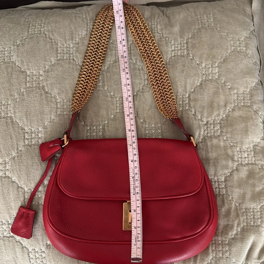 NWT Prada red, soft leather with rose-gold chain bag. - Picture 16 of 16